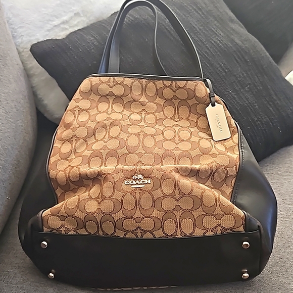 Coach Purse - Picture 1 of 2
